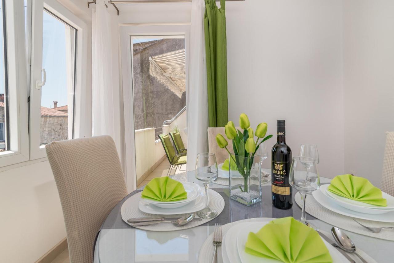 Apartment Roko Trogir Eksteriør bilde