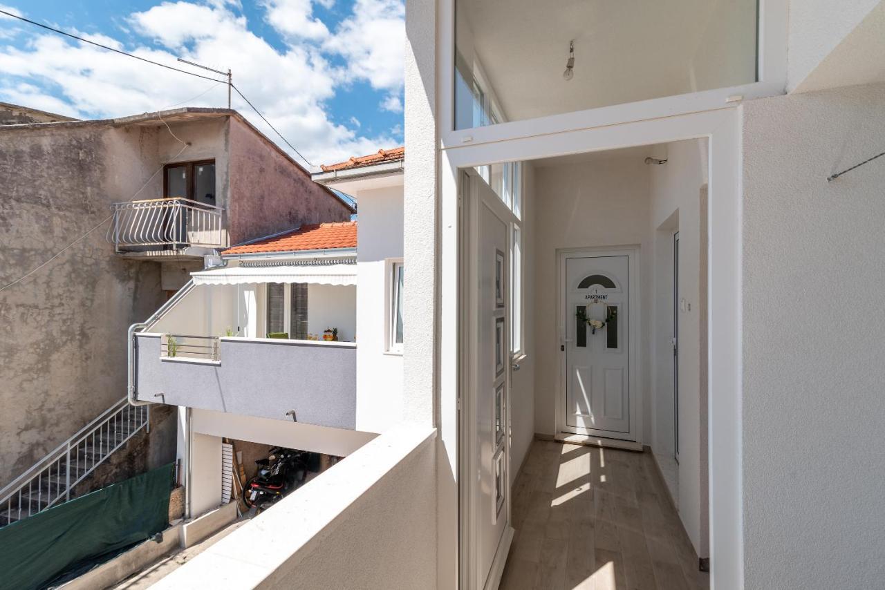 Apartment Roko Trogir Eksteriør bilde