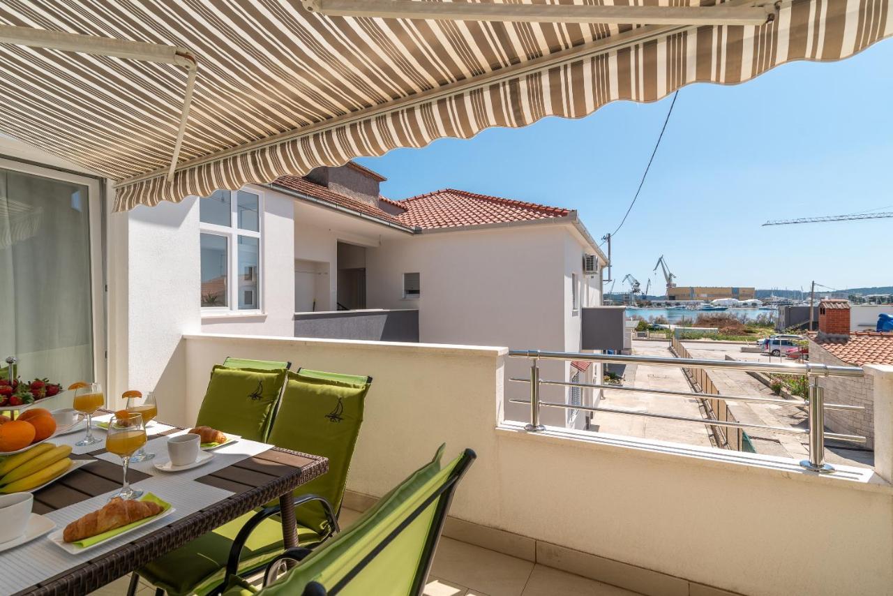 Apartment Roko Trogir Eksteriør bilde